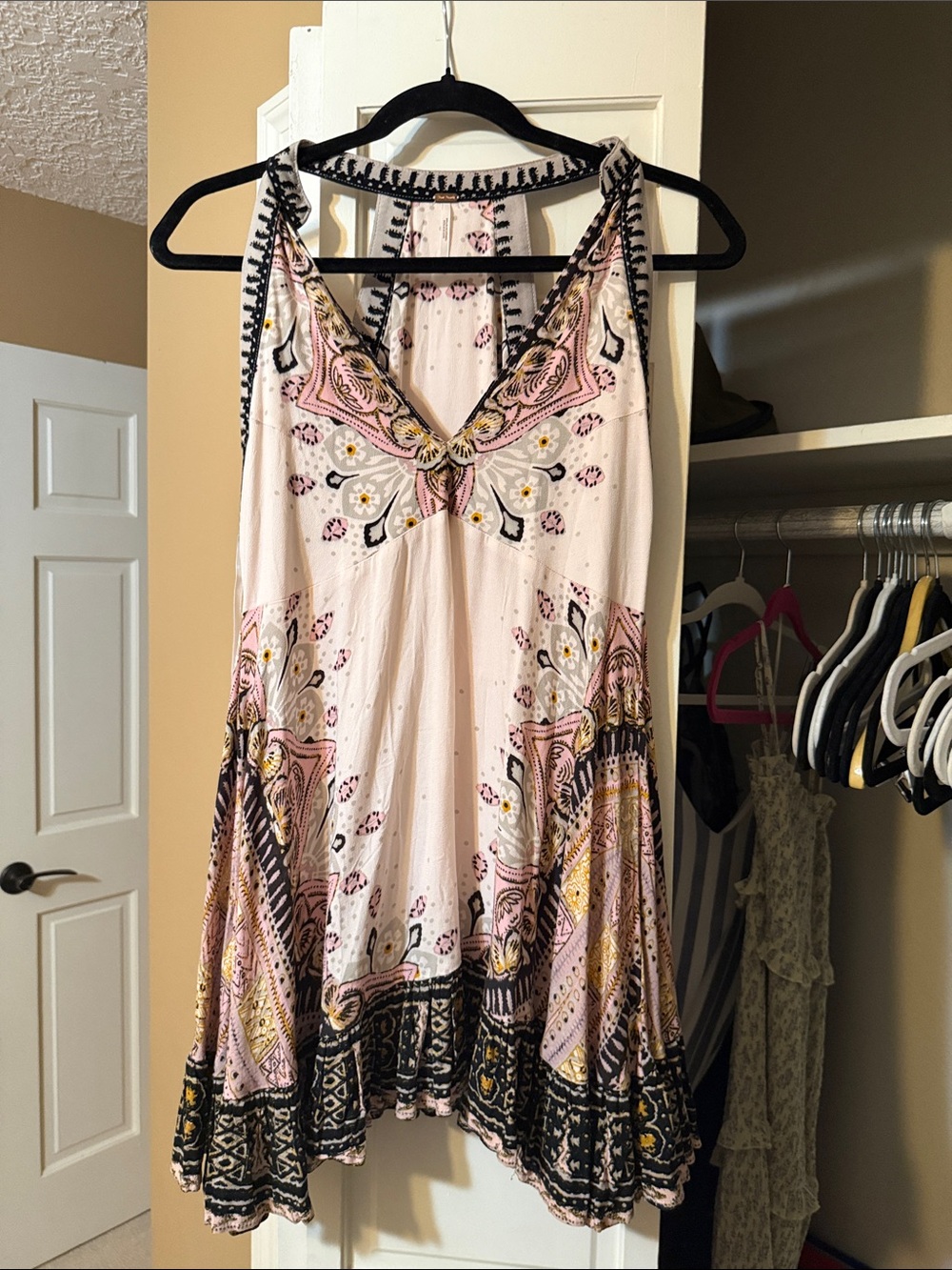 Free People Pink Paisley V-Neck Sleeveless Tunic